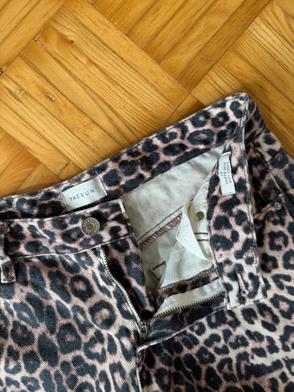 PacSun Casey Low Rise Baggy Pants - Leopard - Picture 3 of 4